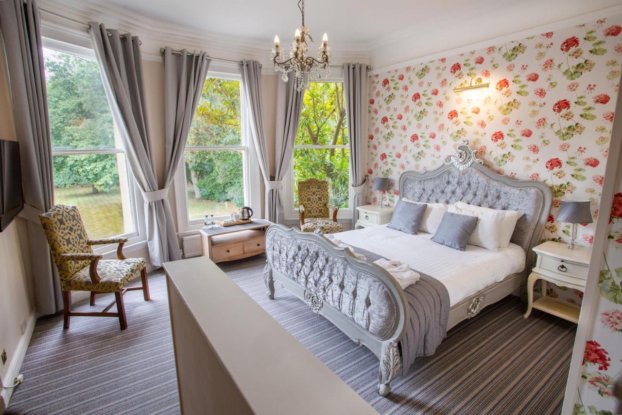 Woodland Manor Hotel Бедфорд Экстерьер фото