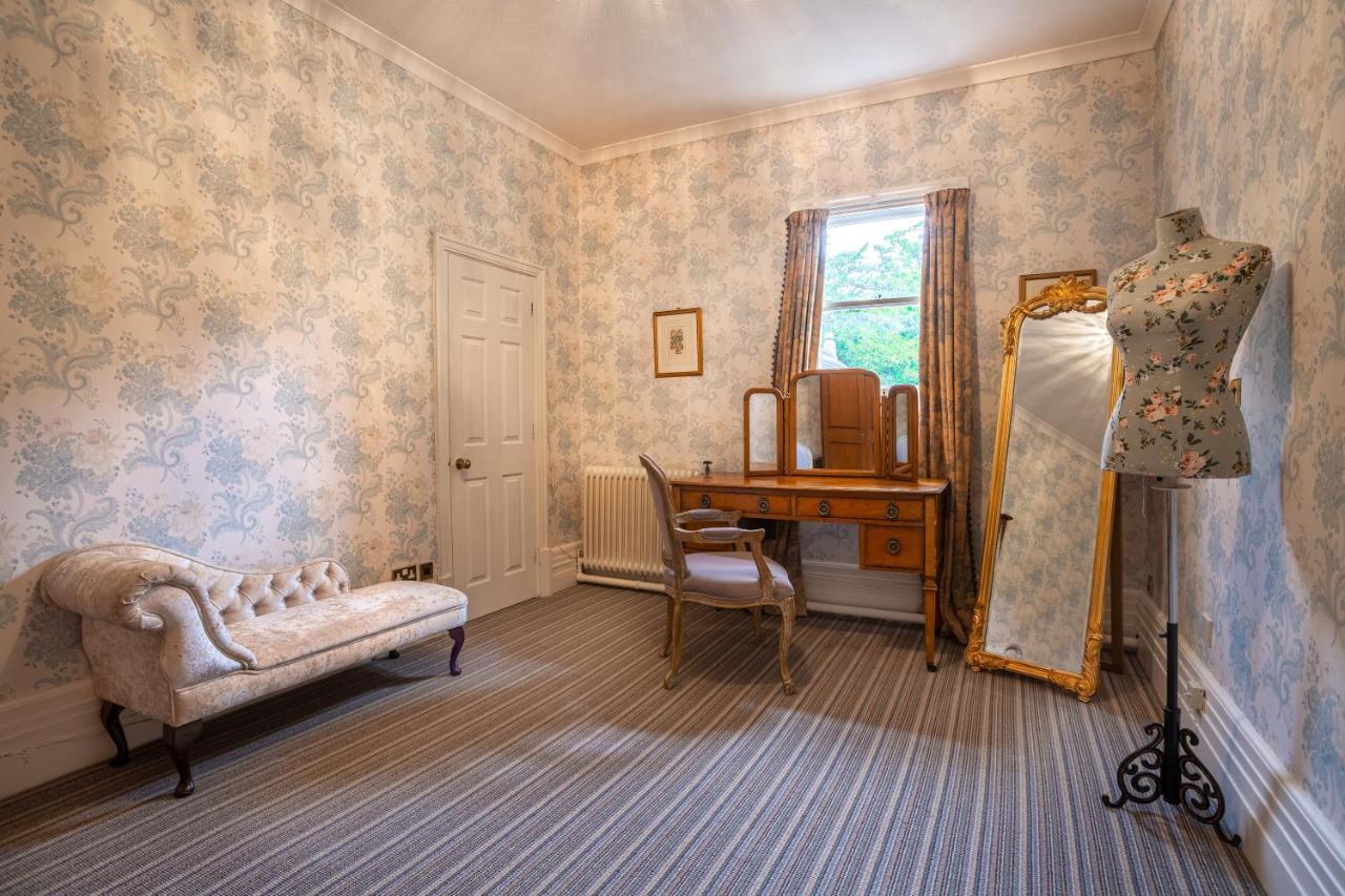 Woodland Manor Hotel Бедфорд Экстерьер фото